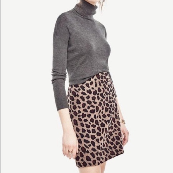 Ann Taylor Dresses & Skirts - Ann Taylor Fuzzy Wool Blend Mini Skirt Size 4P